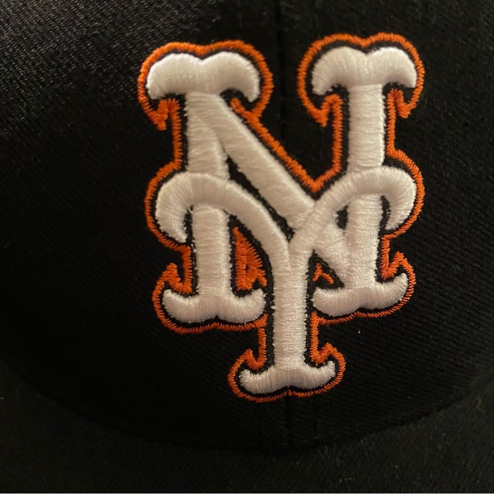 NY METS Baseball Cap.  NWOT - Picture 2 of 7